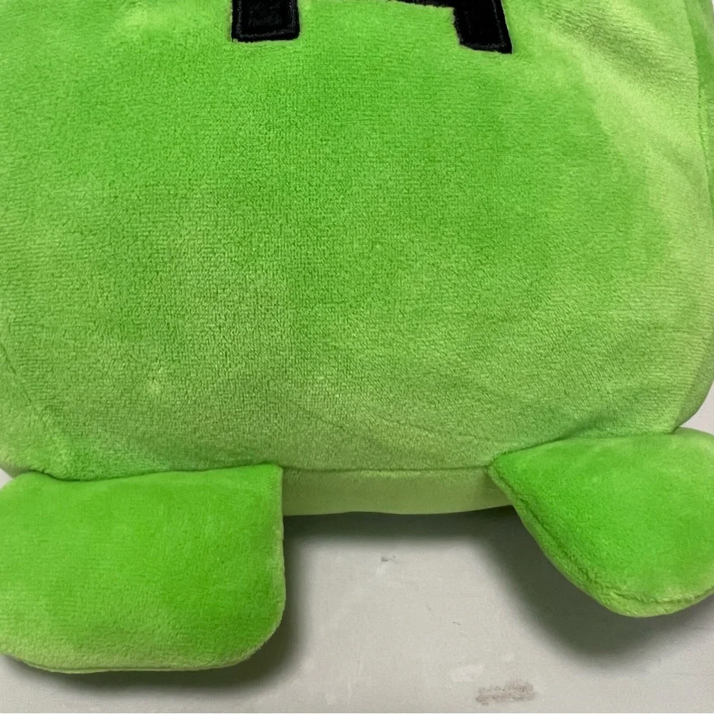 Minecraft MOJANG Green Creeper Plush Toy Character Stuffed Animal 9”